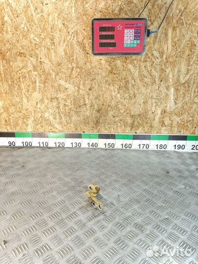 Петля двери передней правой верхняя Ford Focus 2005-2008