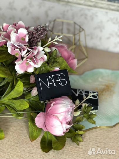 Румяна Nars Orgazm