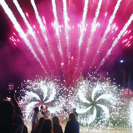 Тяжелый дым, холодные фонтаны, горка шомпанского