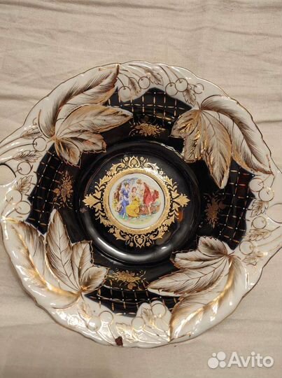 Фарфоровые вазы кобальт Мадонна