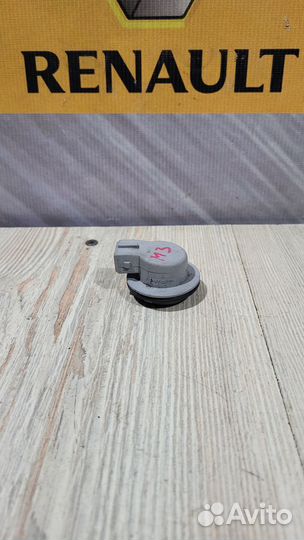 Цоколь фары птф туманки Renault megane 3 Лев