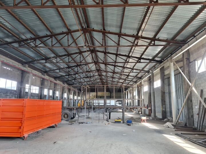 Производство, 1300 м²