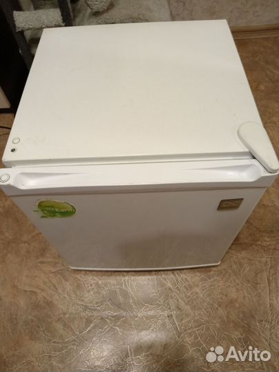 Холодильник маленький