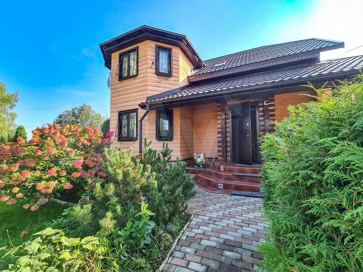 Дом 137 м² на участке 15 сот.