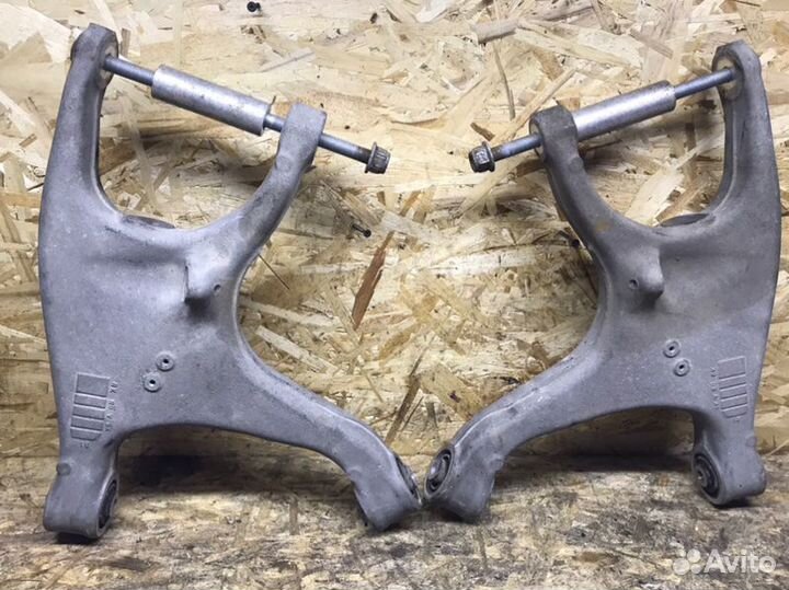 Рычаг подвески задний Audi A5 8T3 3.2 2009