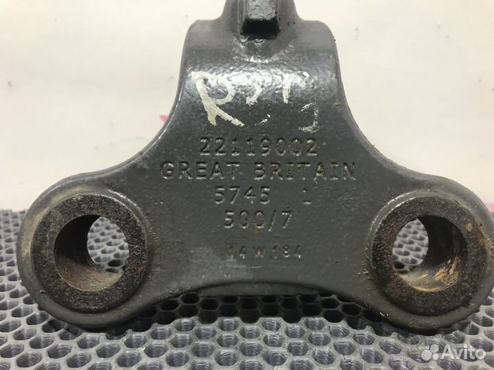 Кронштейн стабилизатора