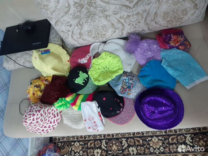 Головные уборы женские