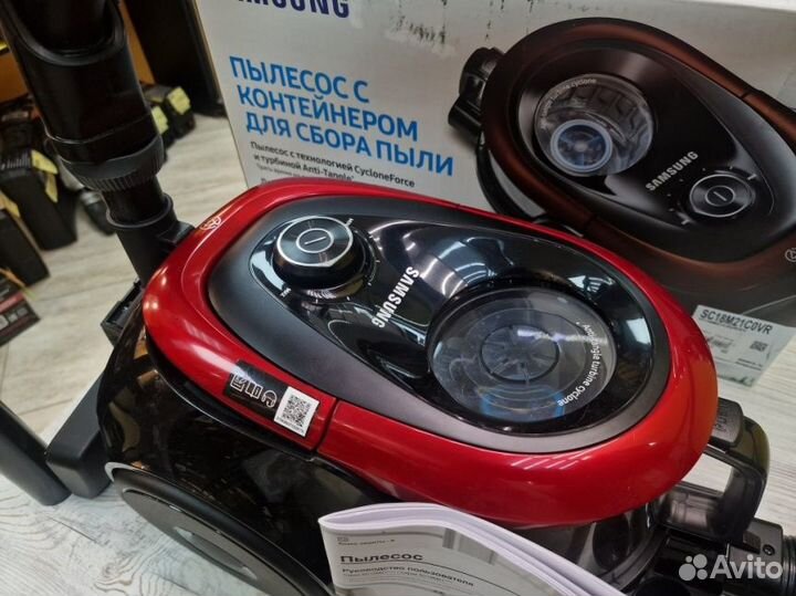 Пылесос Samsung SC18M21C0VR красный