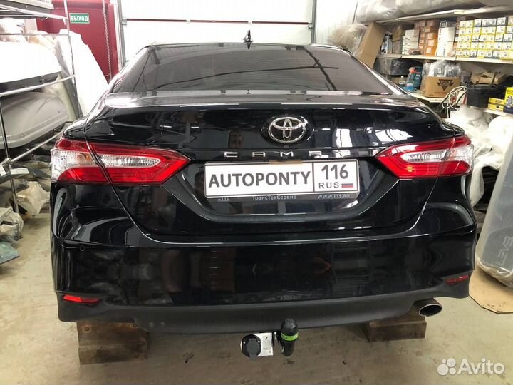 Фаркоп Toyota Camry с 2017 года съемный шар