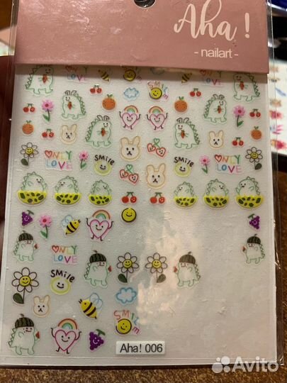 Наклейки и слайдеры на ногти для маникюра