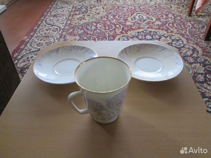 Кофейная чашка с двумя блюдцами лфз