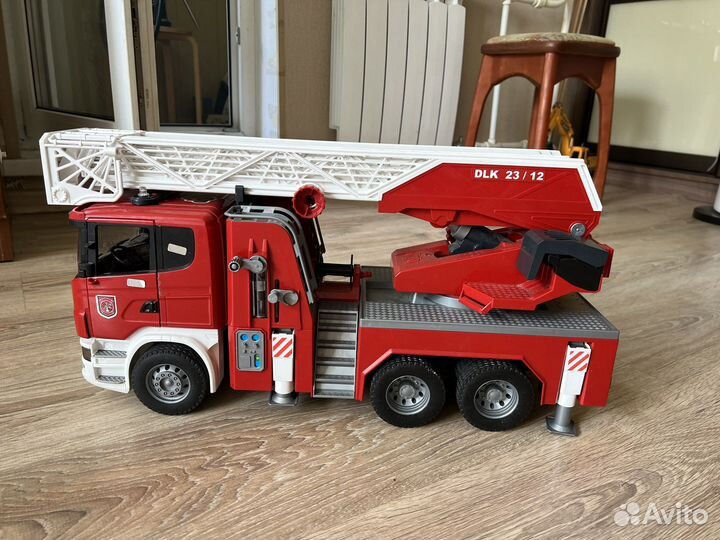 Пожарная машина Bruder