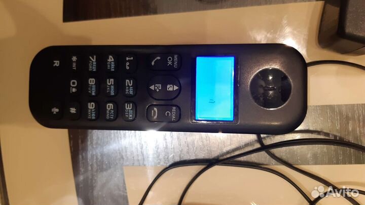 Телефон philips d150 на запчасти