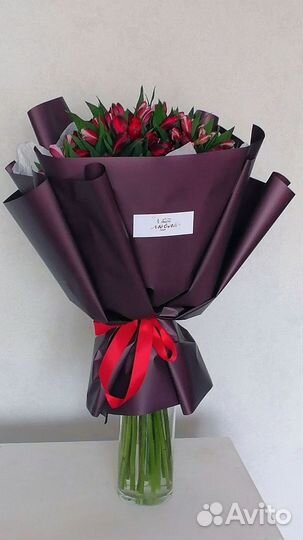 Букеты и цветочные композиции