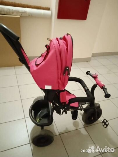 Прогулочная коляска трость