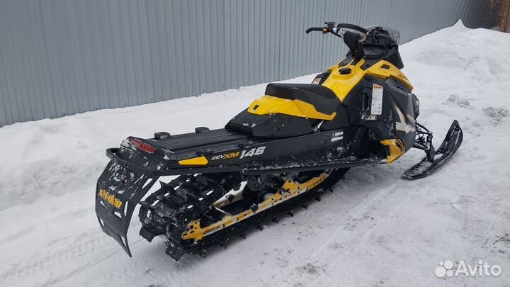 Снегоход BRP SKI-DOO Summit XM 146 800 etec