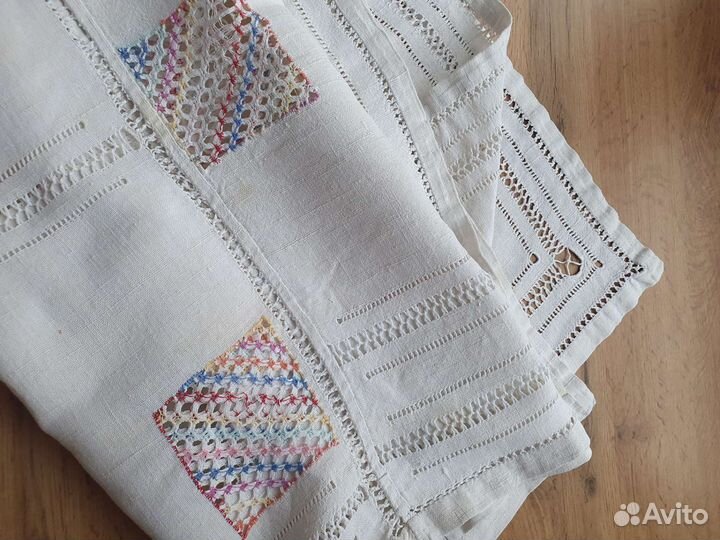 Льняная винтажная скатерть с ручной вышивкой