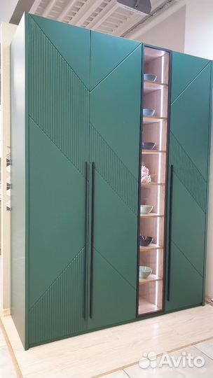 Шкаф распашной Белый