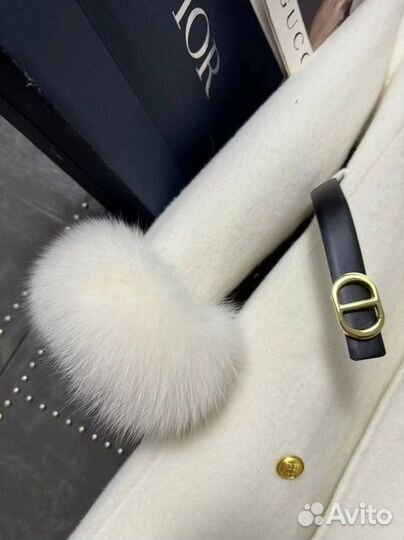 Шикарное пальто Dior