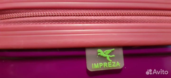 Детский чемодан на колесиках 