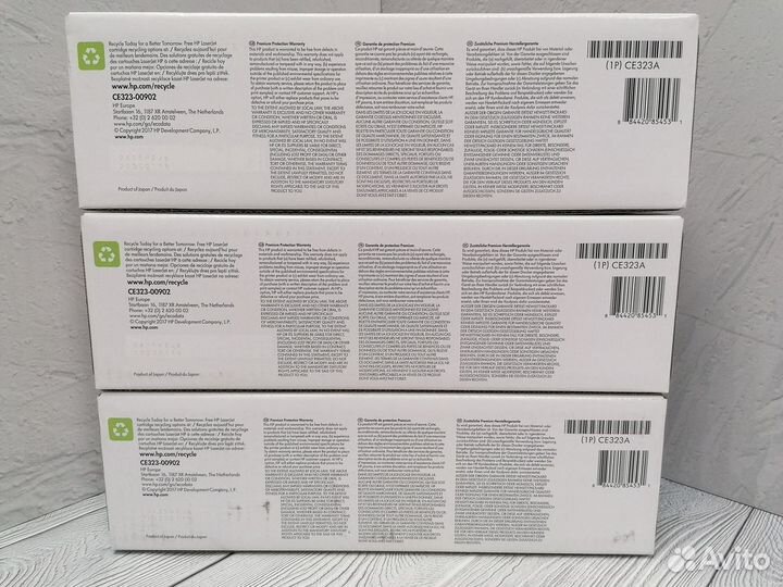 Картриджи оригинальные HP CE323A разные