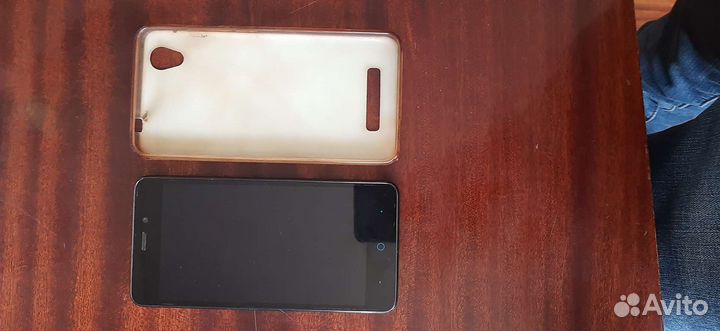 Телефон ZTE blade X3