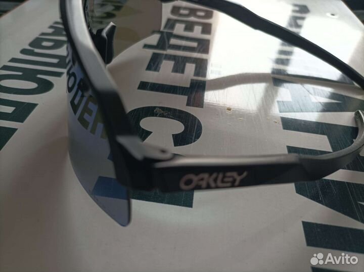 Очки солнцезащитные спортивные oakley sutro lite