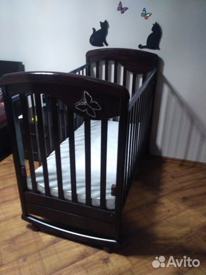 Детская кроватка со стразами Сваровски