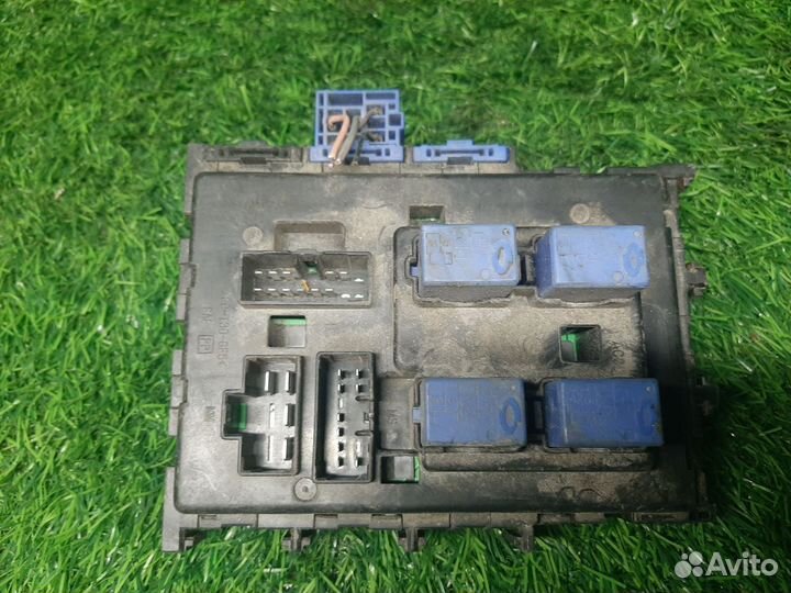 Блок предохранителей Nissan Almera Classic B10