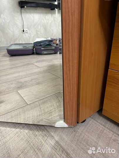Угловой шкаф с зеркалом бу