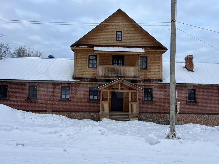 Гостиница, 742 м²