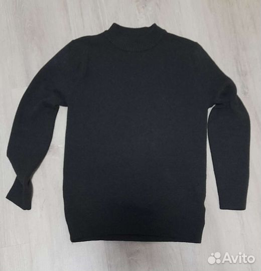 Школьный теплый джемпер