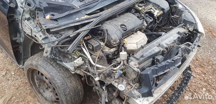 Citroen C4 1.6 AT, 2011, битый, 220 000 км