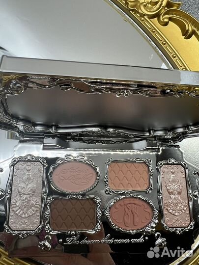 Палетка теней Flower knows Swan Ballet Series