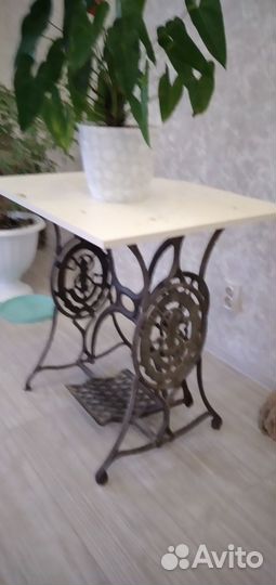 Швейная машина Singer