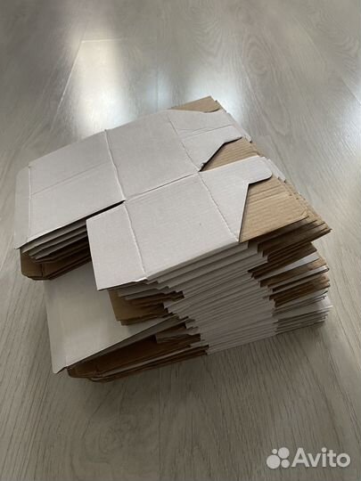Коробки размера 14на10, высота 7.7