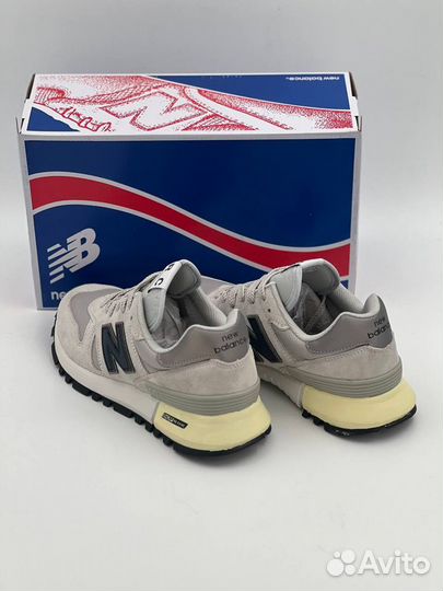 New Balance RC 1300 