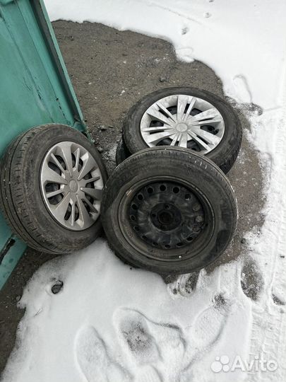 Продам колеса 165/65/14 21г