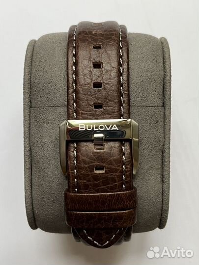 Часы bulova 98B390; bullhead