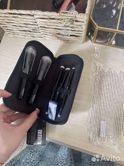 Дорожный набор кистей Kiko Milano