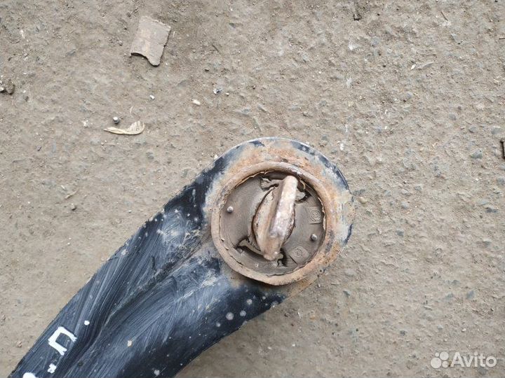 Рычаг подвески задний правый Ford Focus 2 1.8