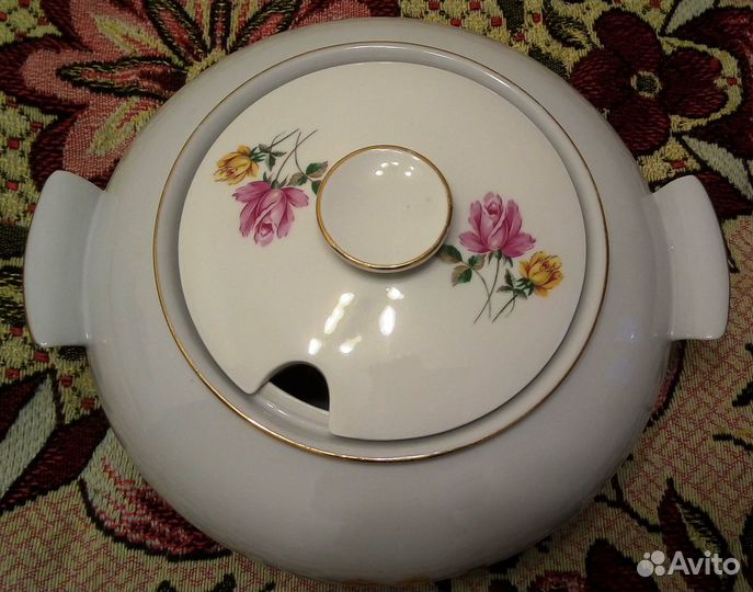 Супница фарфор гдр белая с цветами weisswasser
