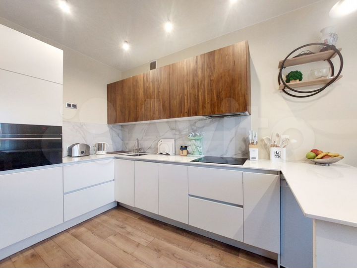 3-к. квартира, 113,8 м², 4/17 эт.