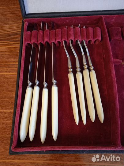 Коробка для столового набора, столовые приборы