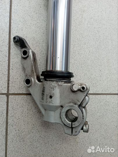 Перо левое bmw f800gs 2012 года