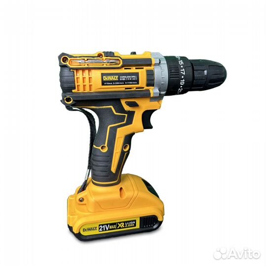 Шуруповерт аккумуляторный Dewalt 21v с набором инс