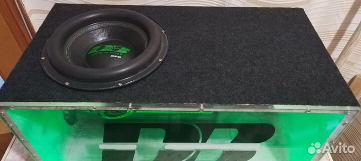 Сабвуфер в коробе
