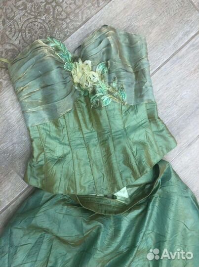 Платье на выпускной в пол