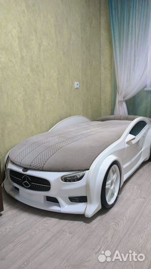 Детская кровать машина бу с матрасом