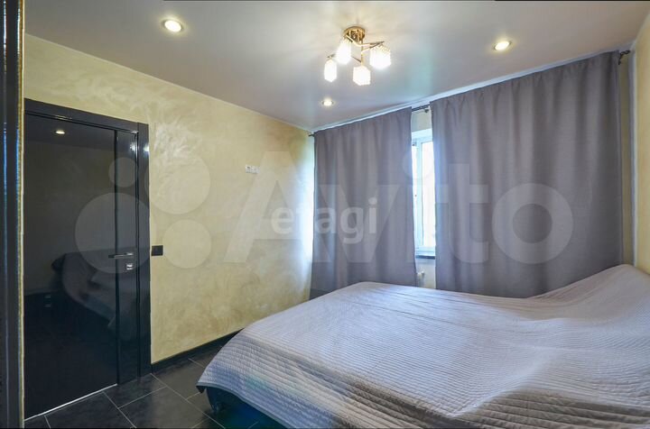 2-к. квартира, 63 м², 2/3 эт.